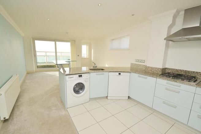 Lounge/Kitchen