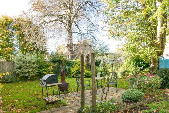 1_April House_back garden_web.jpg
