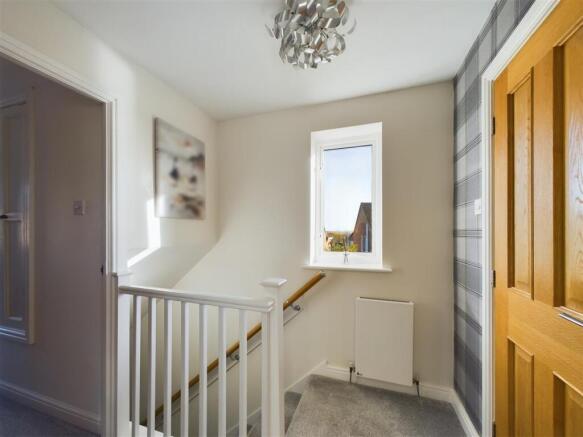 FIRST FLOOR LANDING