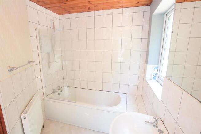 HOUSE BATHROOM