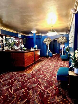 Stoke Newington Road, N16