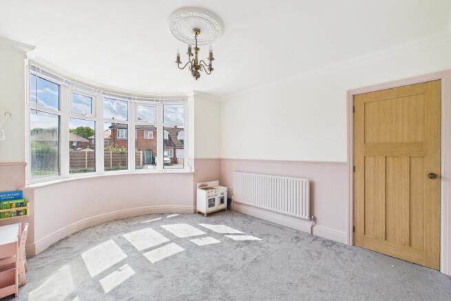 3 bed Semi-Detached for sale Image 6
