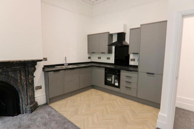 2 bed Flat to rent Image 7