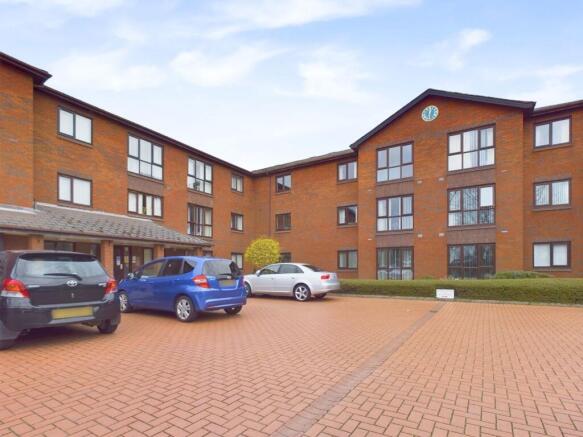 1-bed flat on Green Lane, The Fountains Green Lane, L39, £95,000