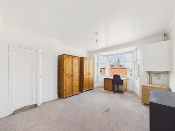 3 bed Terraced for sale Image 11