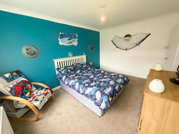 BED 4 G/FLOOR
