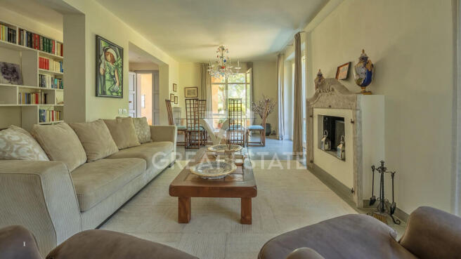 Interno