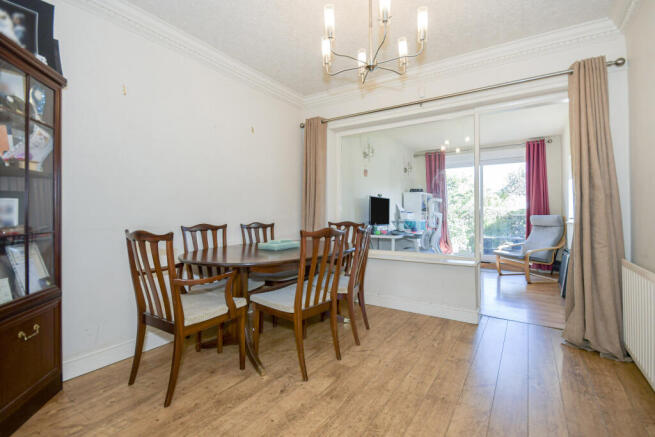 3 bed Semi-Detached for sale Image 4