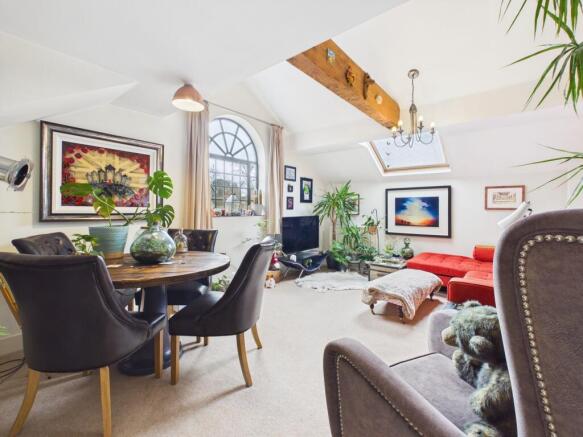 Sitting/Dining Room