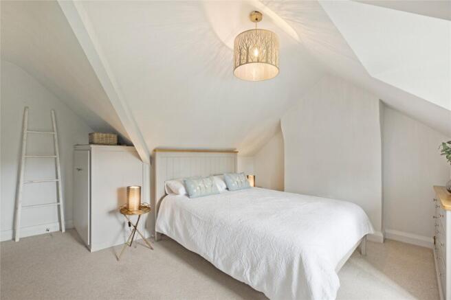 2 bed Penthouse for sale Image 11