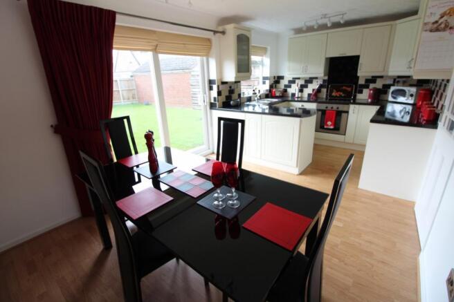 DINER KITCHEN