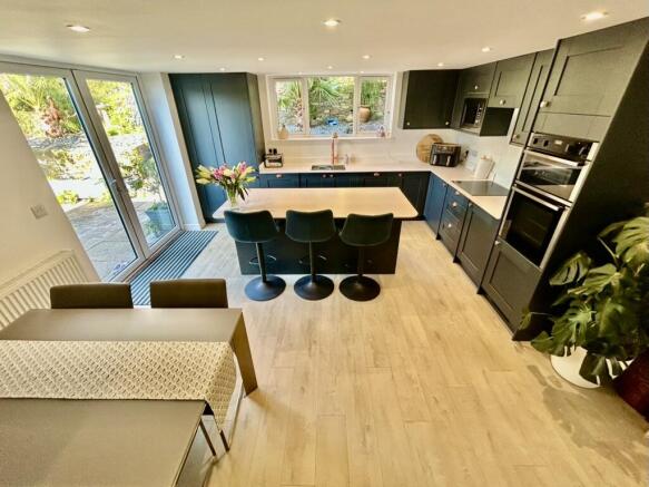 Kitchen:Dining Room