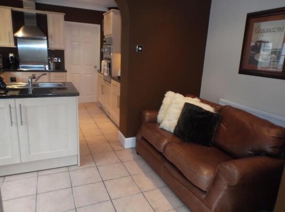 Breakfast/ Family Dining Area