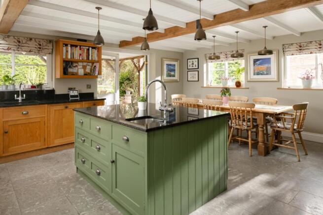 Kitchen/Dining Room