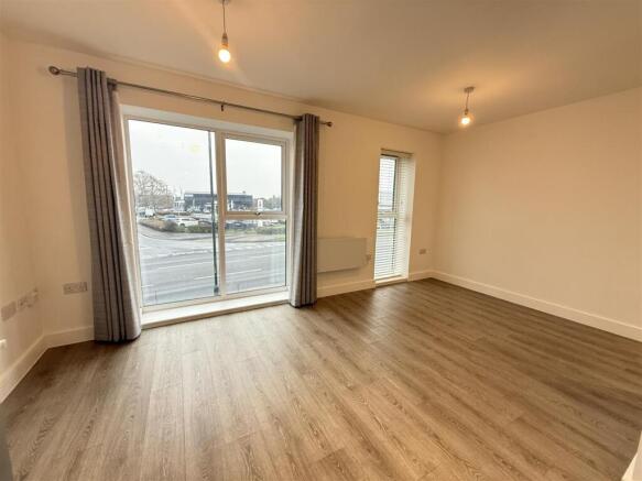 1 bed House to rent Image 6