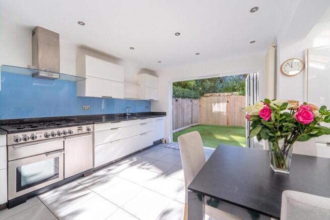 4 Napoleon Rd, Tw...