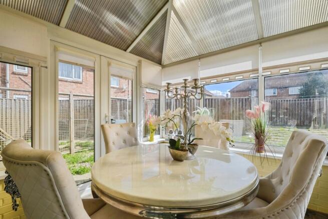 3 bed Semi-Detached for sale Image 4