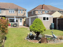 48, Moray Way, Romford RM1 4YD