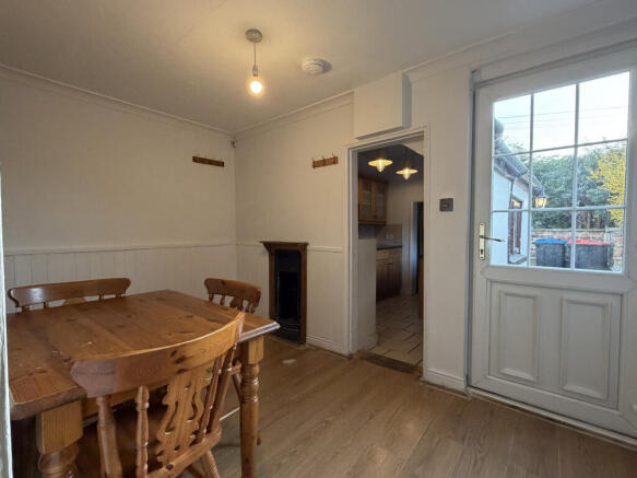 2 bed Semi-Detached for sale Image 7