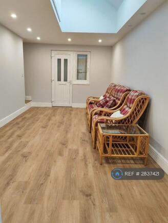 Bedroom/Living Room