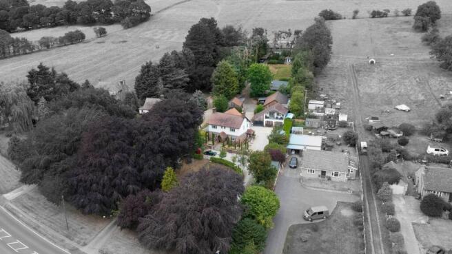 6 bed Detached for sale Image 4