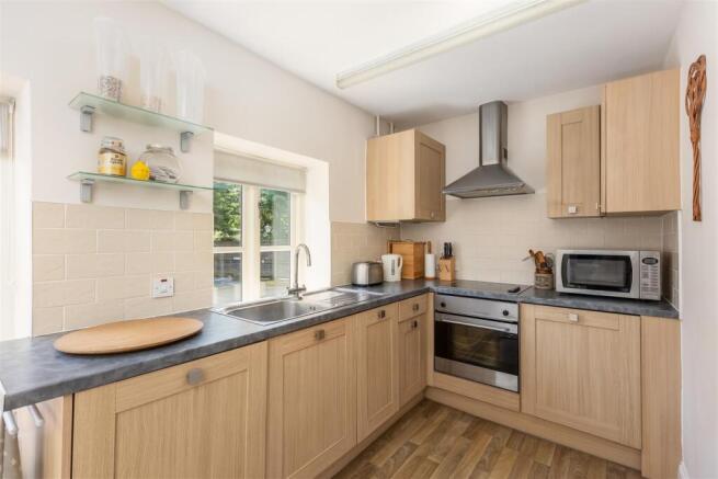 2 bed Cottage for sale Image 6