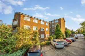 15, Glenmore Lawns, Argyle Road, London W13 0NA