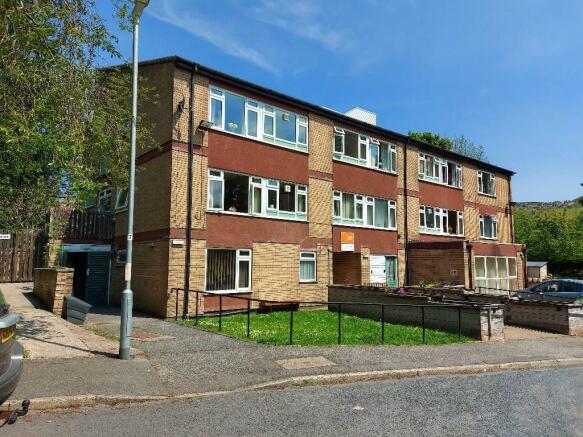 Yew Tree Court