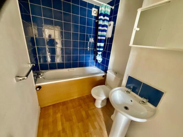 1 bed Flat to rent Image 7