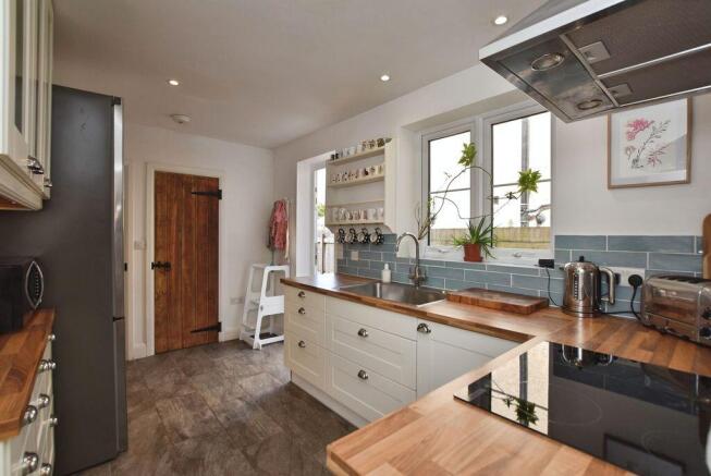 Kingsland Road, Salisbury              ***VIDEO TOUR*** photo 4