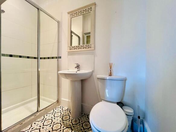 EN SUITE.jpeg