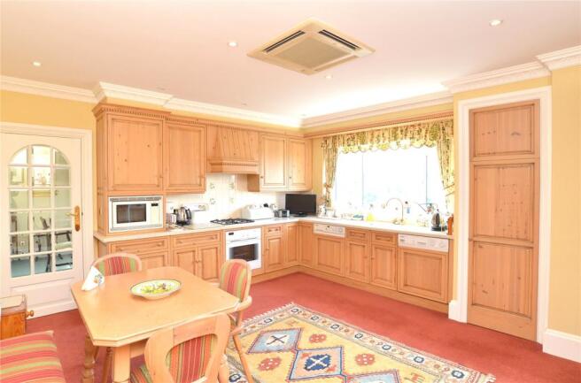 Kitchen/Breakfast
