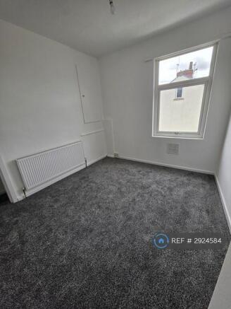 2 bed Terraced to rent Image 8