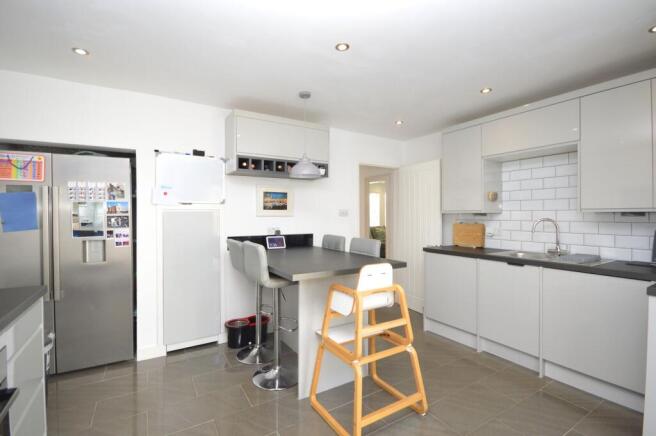 Kitchen / Dining