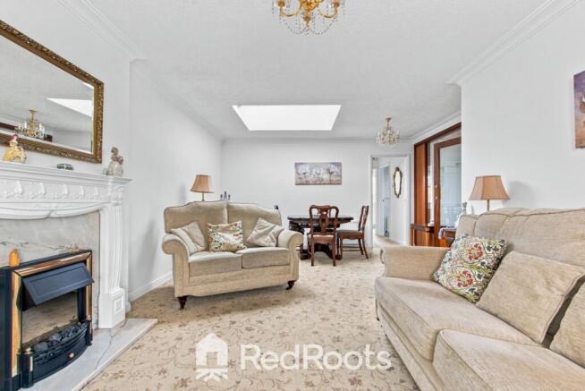 2 bed Bungalow for sale Image 3