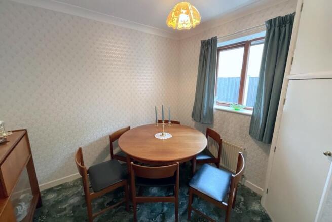 3 bed Bungalow for sale Image 9