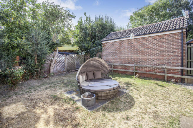 3 bed Semi-Detached for sale Image 12