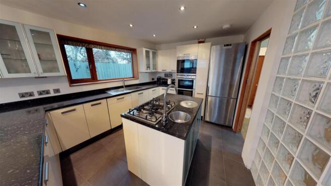 OPEN PLAN KITCHEN DINER