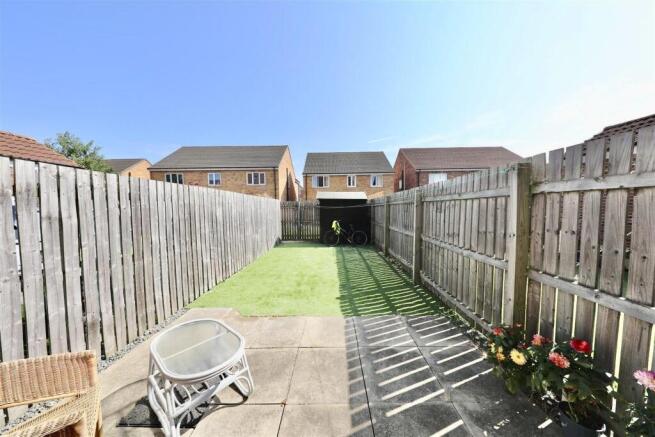 3 bed Terraced for sale Image 11