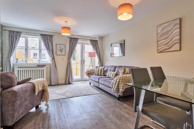 Lounge dining room to rear