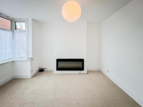 3 bed Terraced for sale Image 4