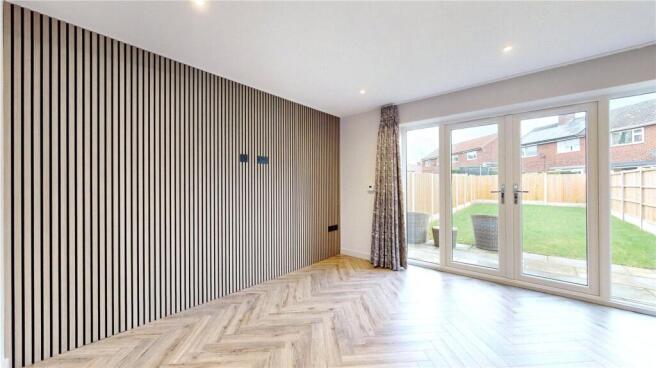 4 bed Terraced for sale Image 7
