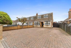23, St Thomas Close, Grimsby DN36 4HS