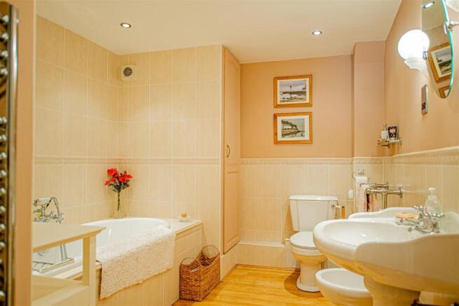 Ground Floor Bathroom
