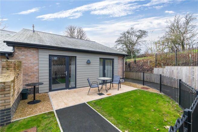 2 bed Bungalow for sale Image 10