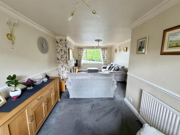 4 bed Semi-Detached for sale Image 7