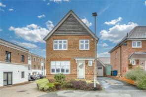 35, Oberton Gardens, Stafford ST18 0FJ