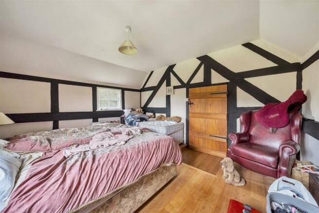 BEDROOM 2