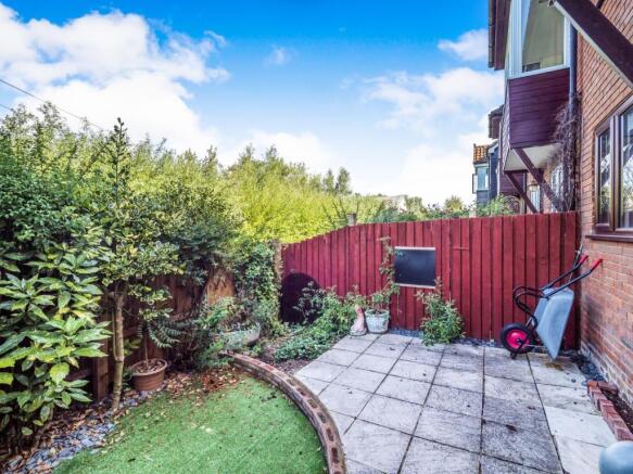 Rear Courtyard Garde