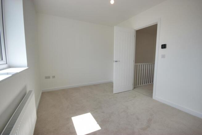 2 bed Semi-Detached to rent Image 10